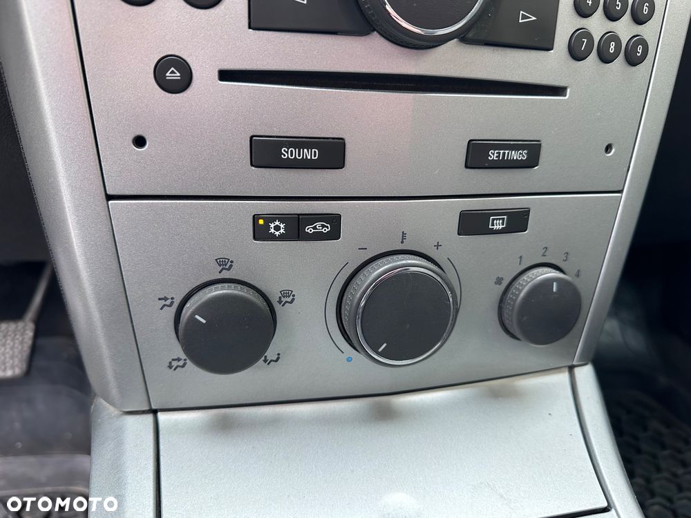 Opel Astra 1.6 Catch me - 17