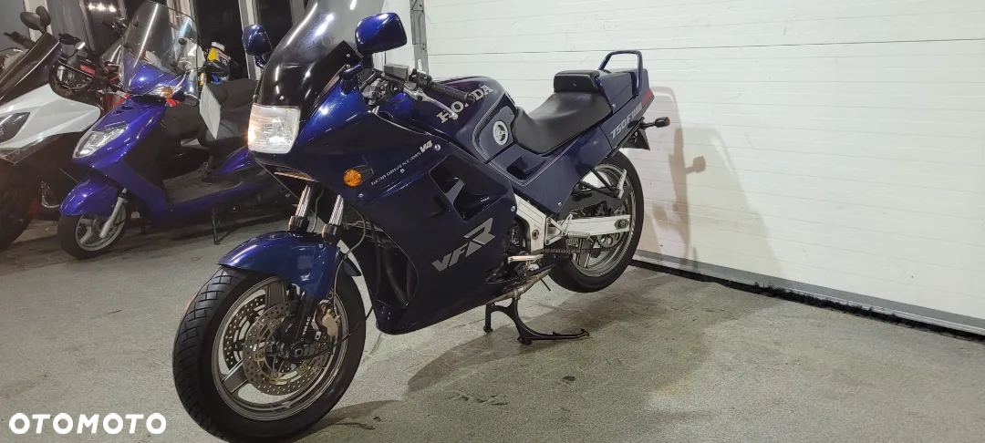 Honda VF - 13