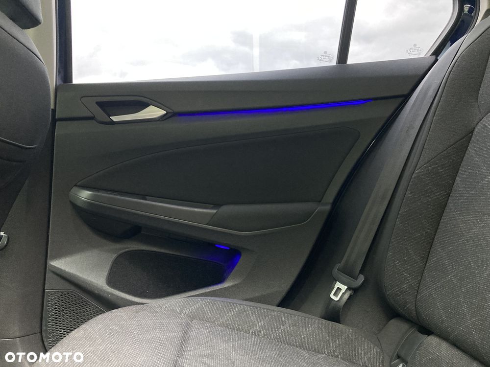 Volkswagen Golf 1.5 TSI BMT Comfortline - 17