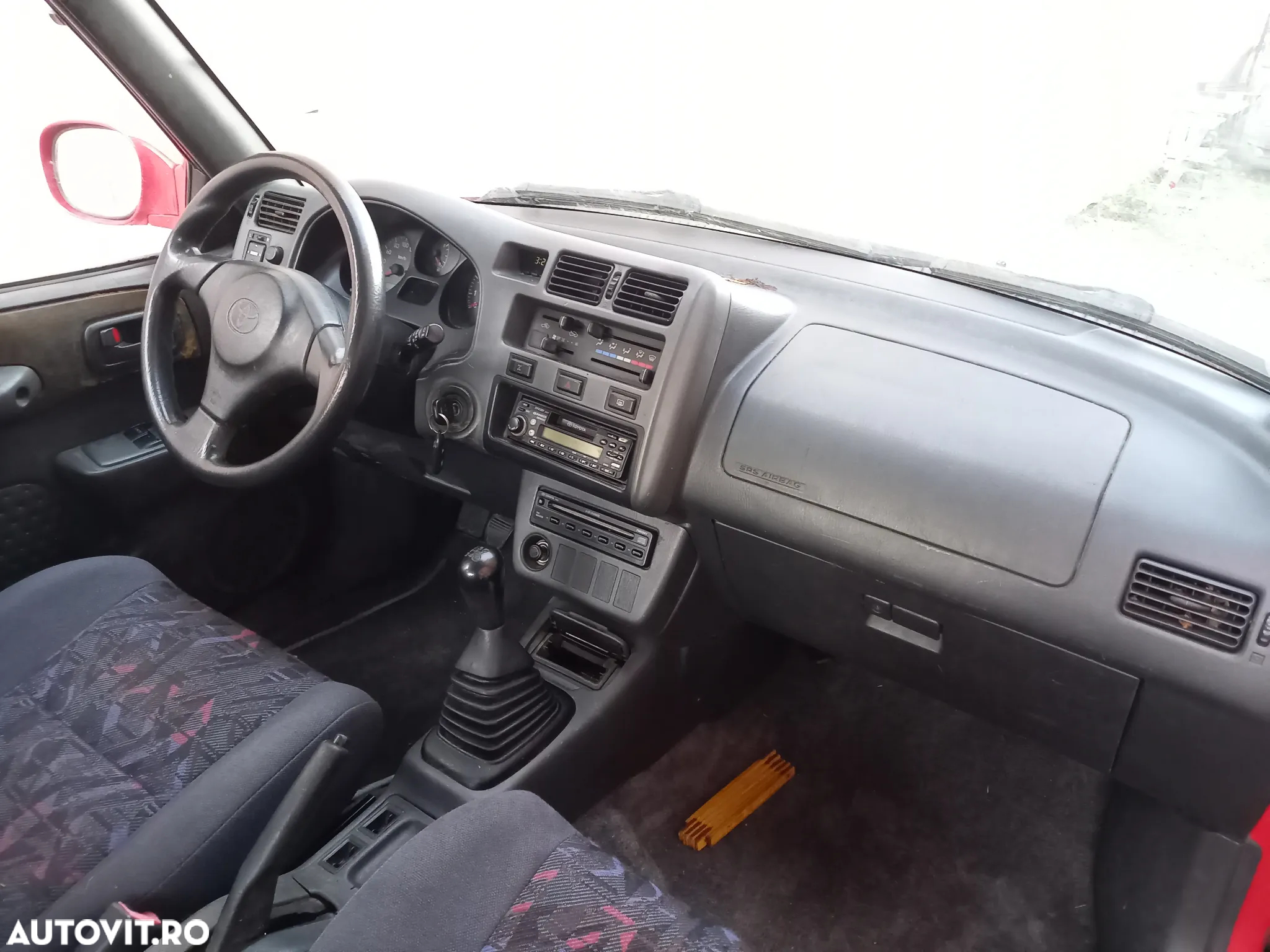Toyota RAV4 - 4