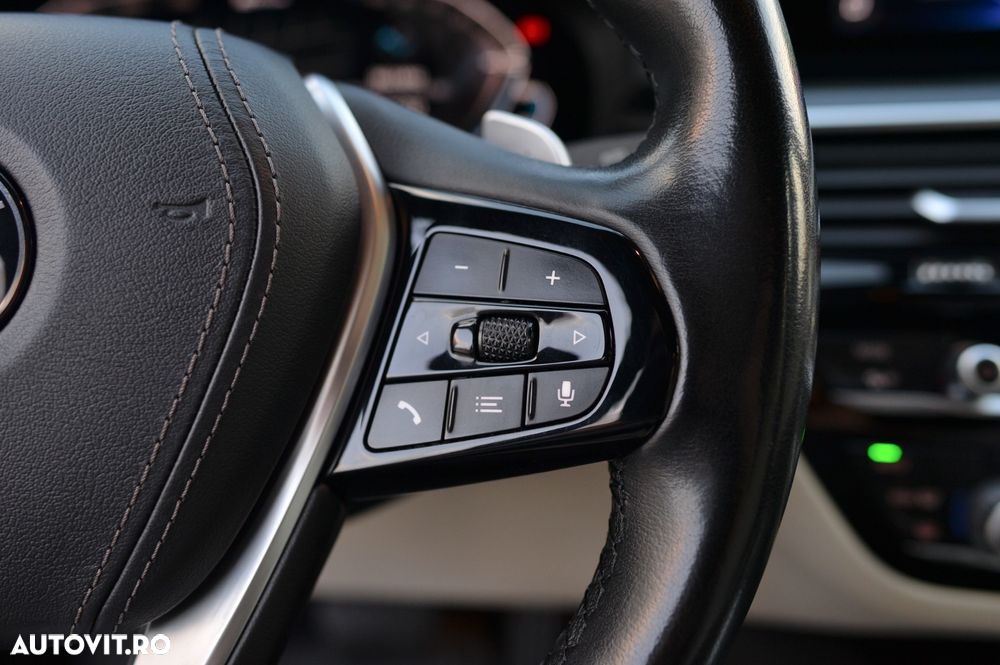 BMW Seria 5 530e AT PHEV - 12