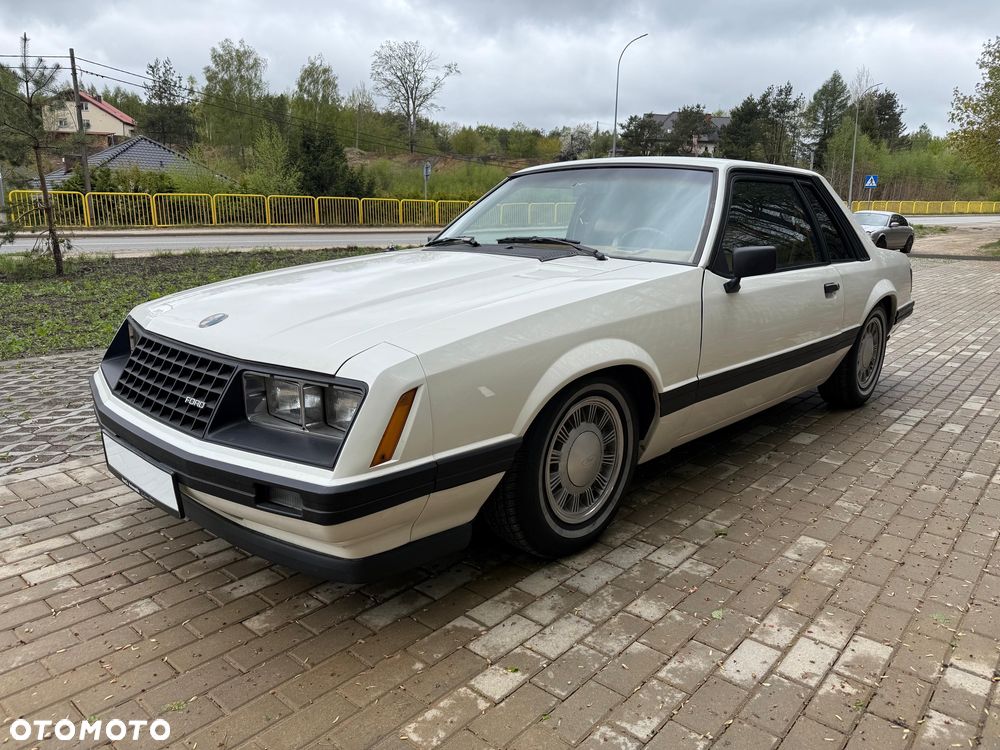 Ford Mustang - 2