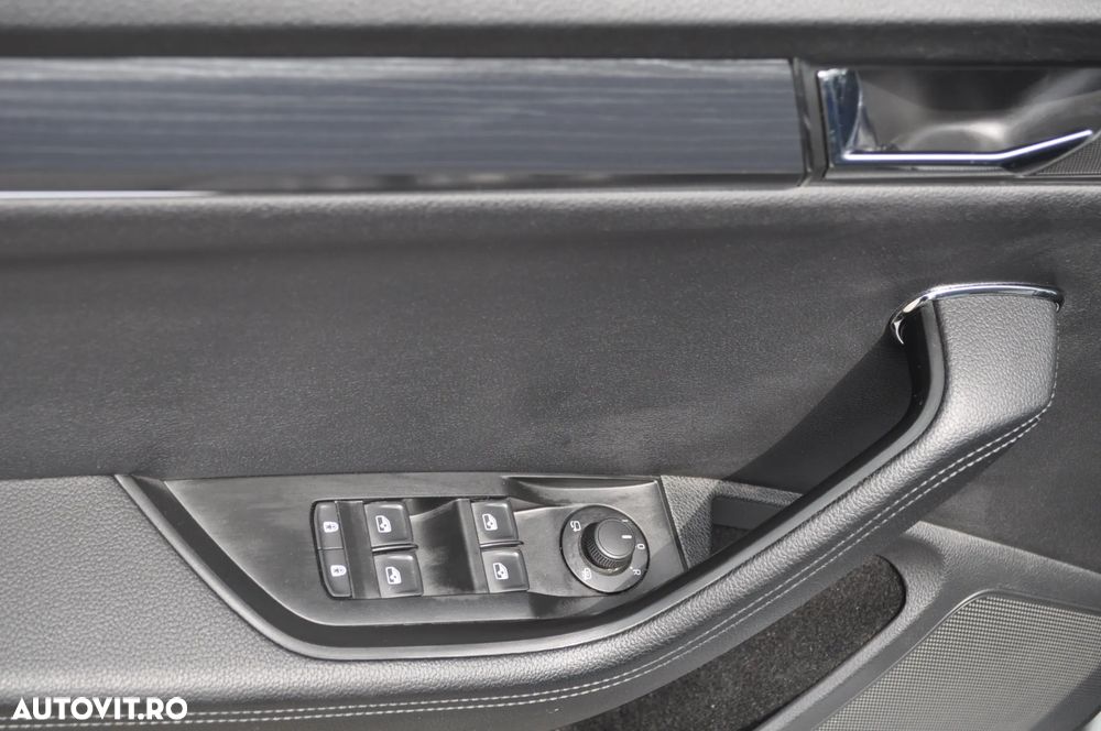 Skoda Superb 2.0 TDI DSG Style - 13