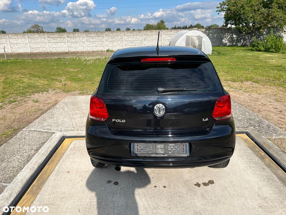 Volkswagen Polo 1.4 16V Comfortline DSG - 18
