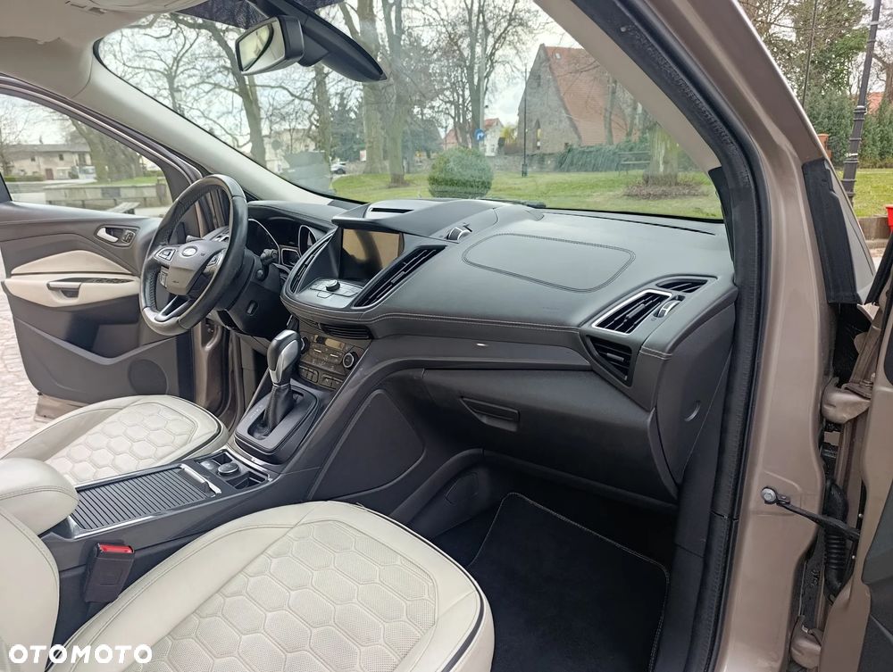 Ford Kuga 2.0 TDCi 4x4 Vignale - 8