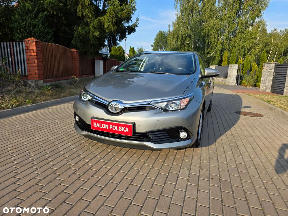 Toyota Auris 1.6 Premium - 8
