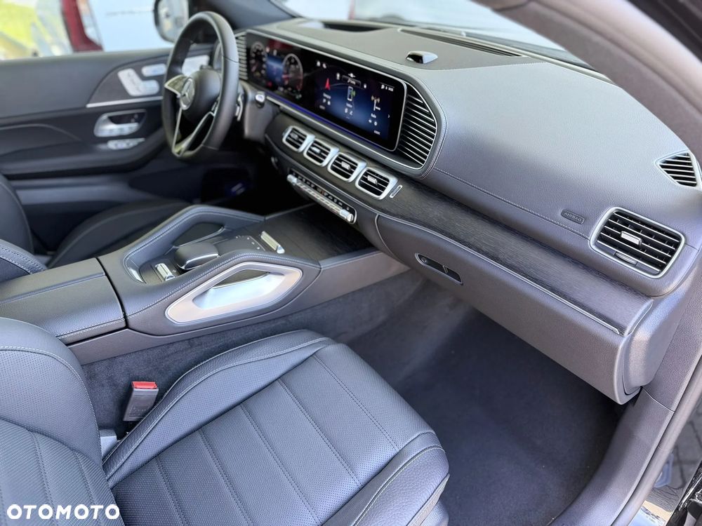 Mercedes-Benz GLE - 24