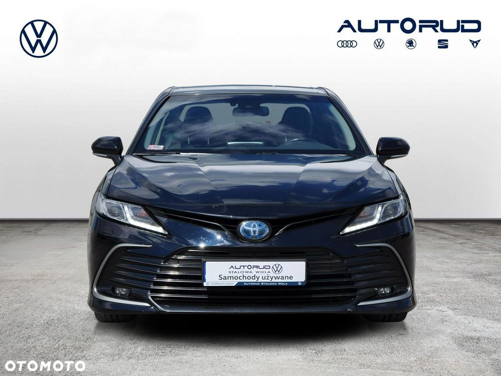 Toyota Camry - 3