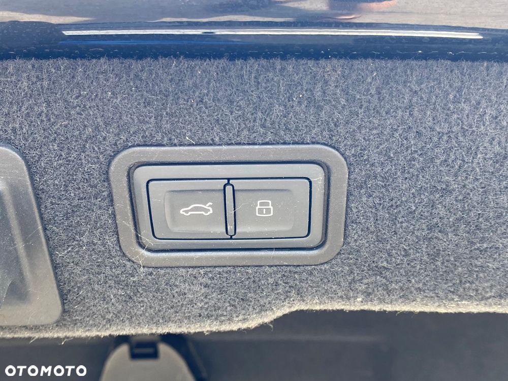 Audi A8 L 55 TFSI quattro tiptronic - 33