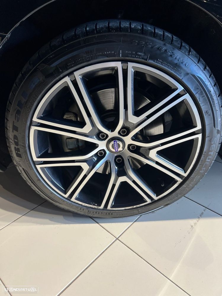 Volvo V40 Cross Country 2.0 D3 - 7