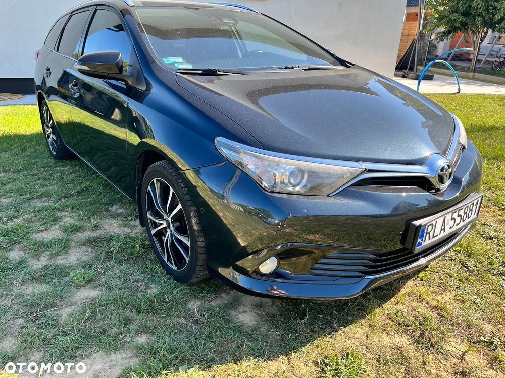 Toyota Auris 1.6 Prestige - 1