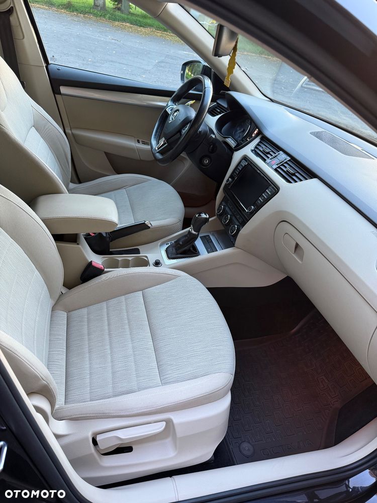 Skoda Octavia 1.8 TSI Style DSG - 12