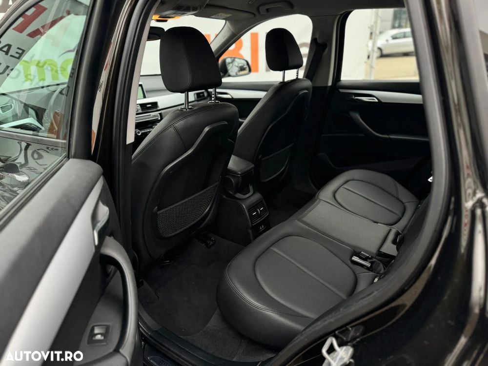 BMW X1 sDrive18d - 37