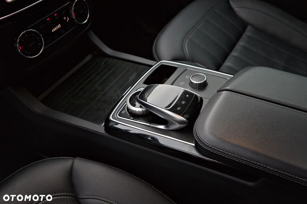 Mercedes-Benz GLE 400 4Matic 7G-TRONIC Exclusive - 24