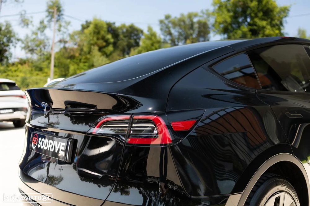 Tesla Model Y Long Range RWD - 22