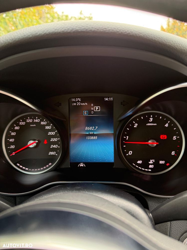 Mercedes-Benz GLC 220 d 4Matic 9G-TRONIC AMG Line - 8