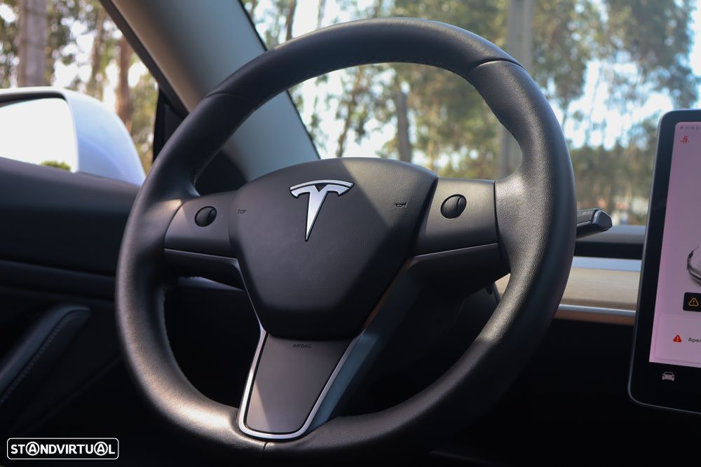 Tesla Model 3 - 20