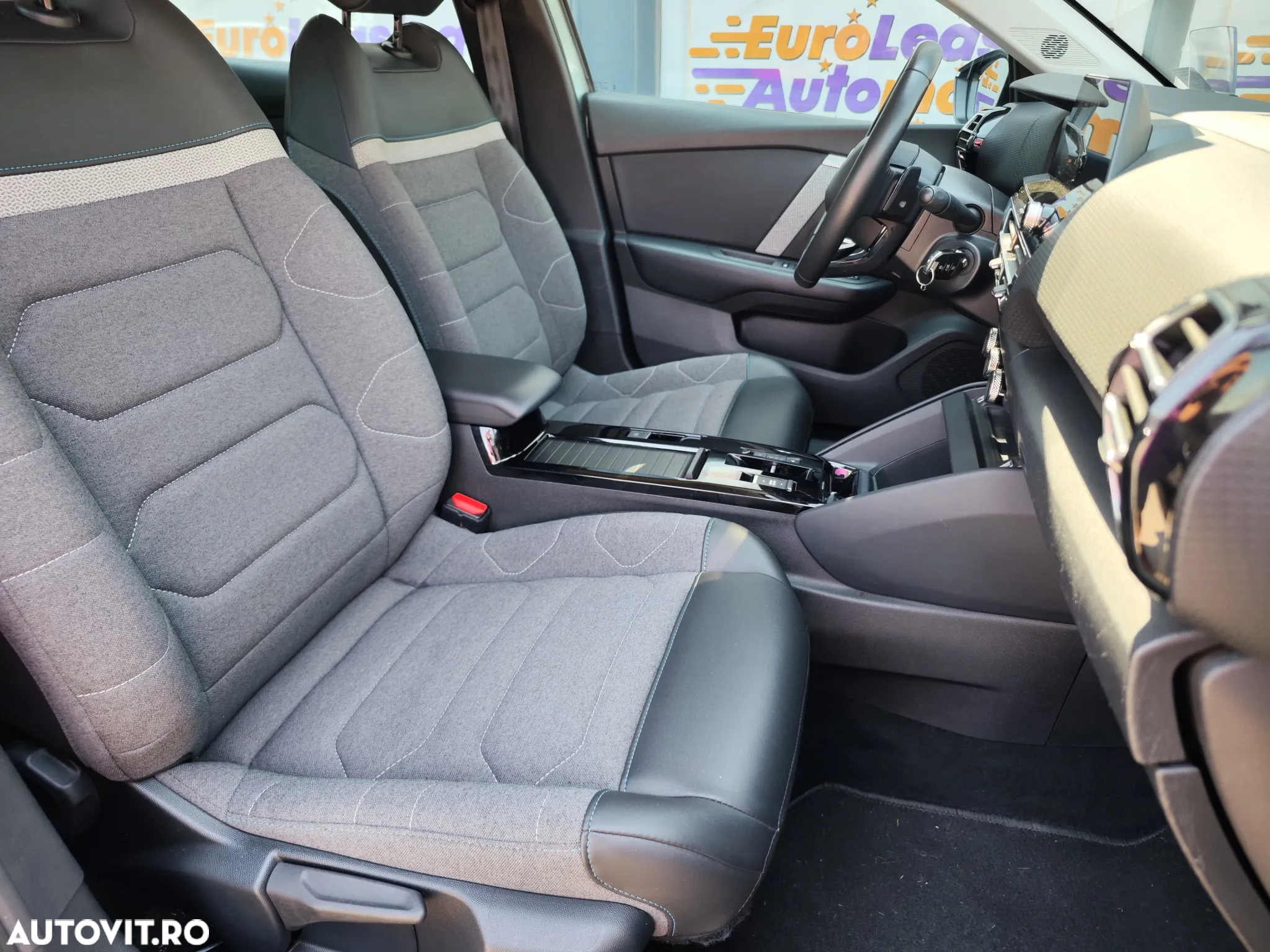 Citroën C4 BlueHDi 130 Stop&Start EAT8 FEEL PACK - 18