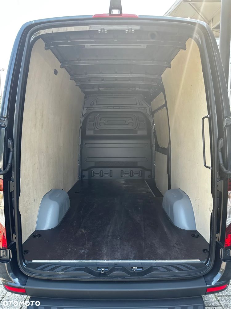 Mercedes-Benz Sprinter - 34