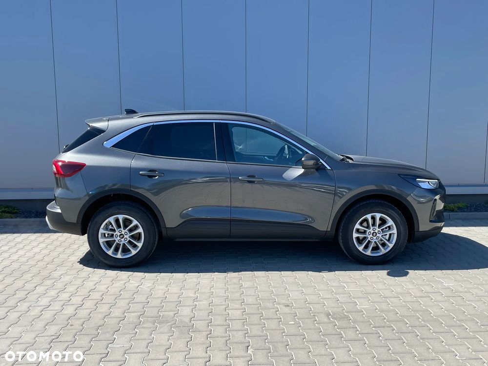 Ford Kuga 2.5 FHEV FWD Titanium eCVT - 12