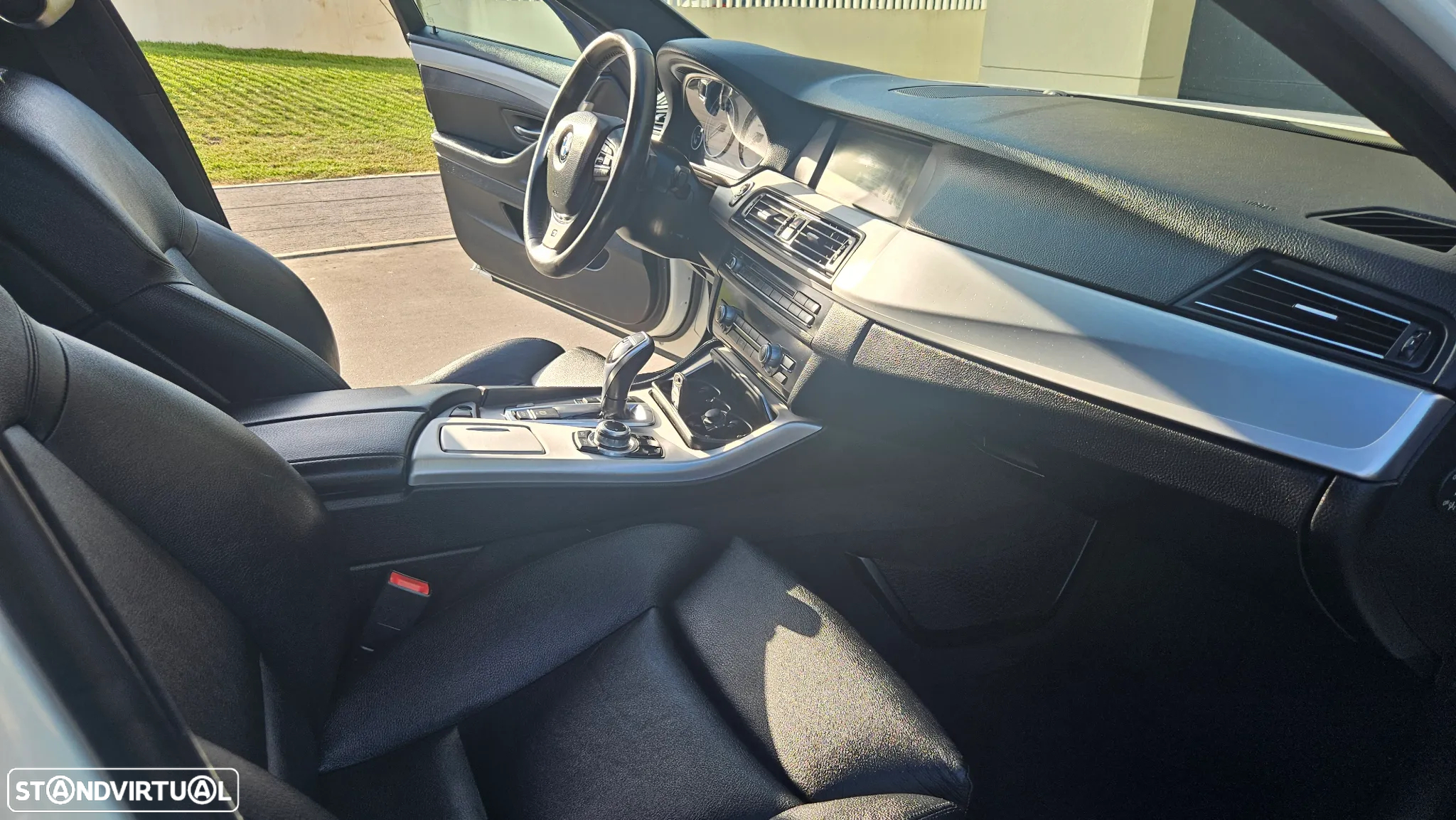 BMW 525 d Pack M Auto - 11