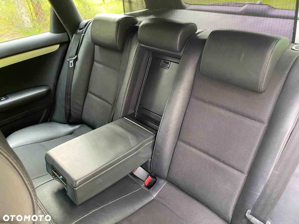 Audi A4 2.0 TDI - 37