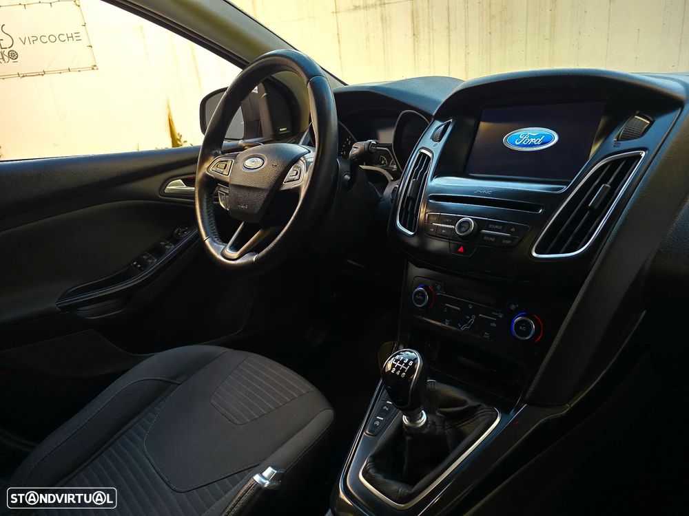 Ford Focus SW 1.5 TDCi Titanium - 42