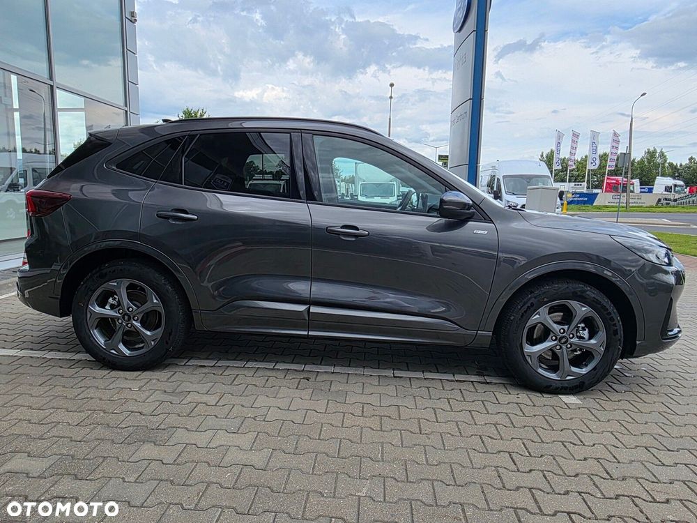Ford Kuga - 9