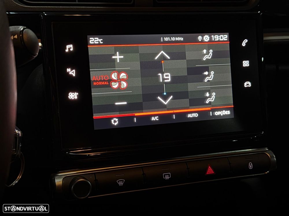 Citroën C3 1.2 PureTech Shine - 20