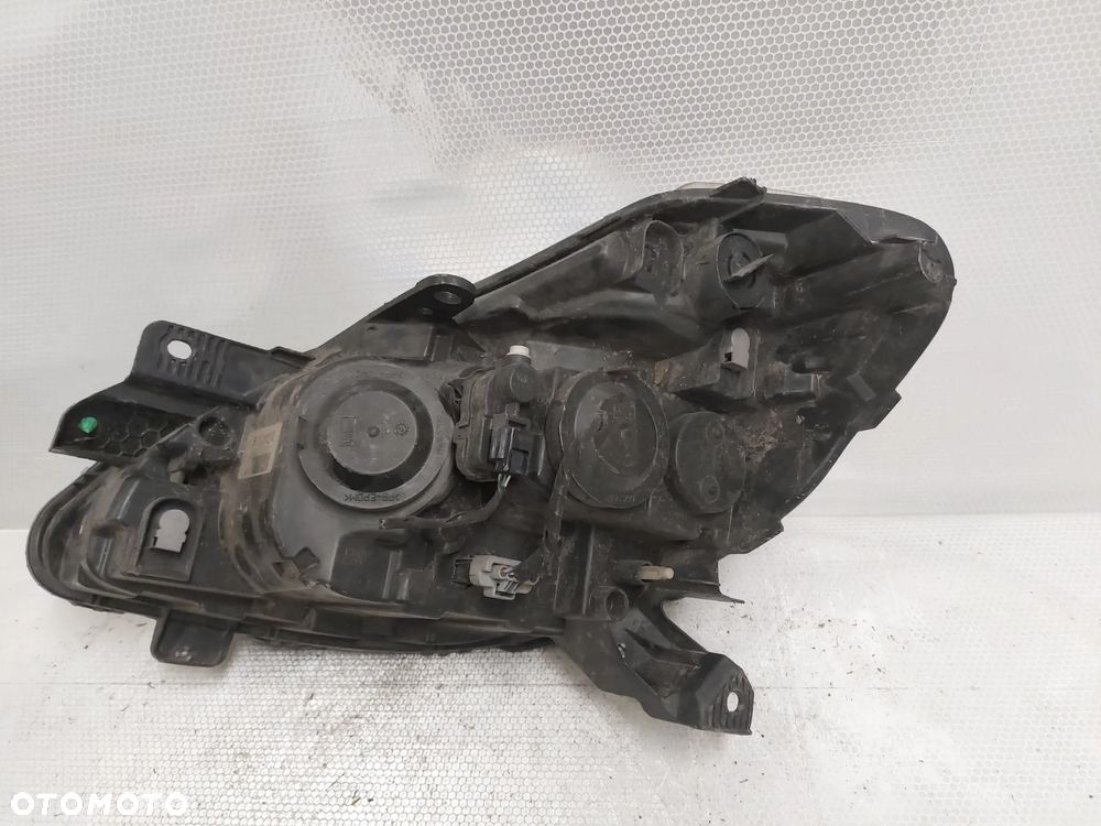 .  LAMPA PRZOD PRZEDNIA PRAWA RENAULT CLIO 3 LIFT - 3