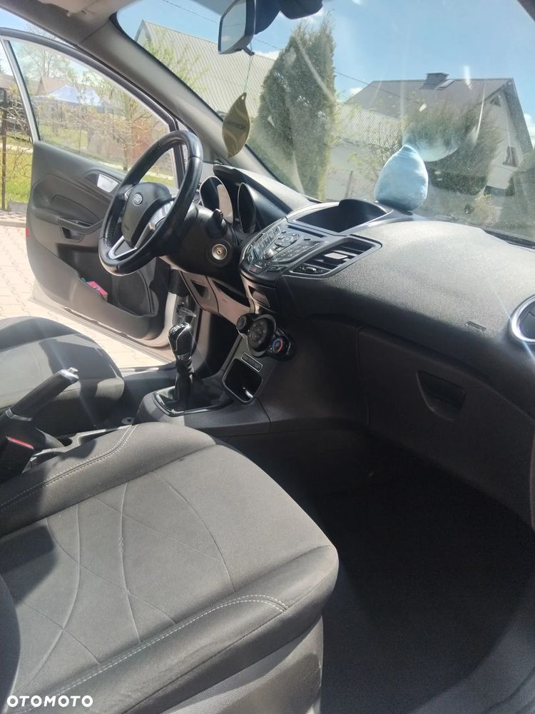Ford Fiesta 1.0 Start-Stop SYNC Edition - 6