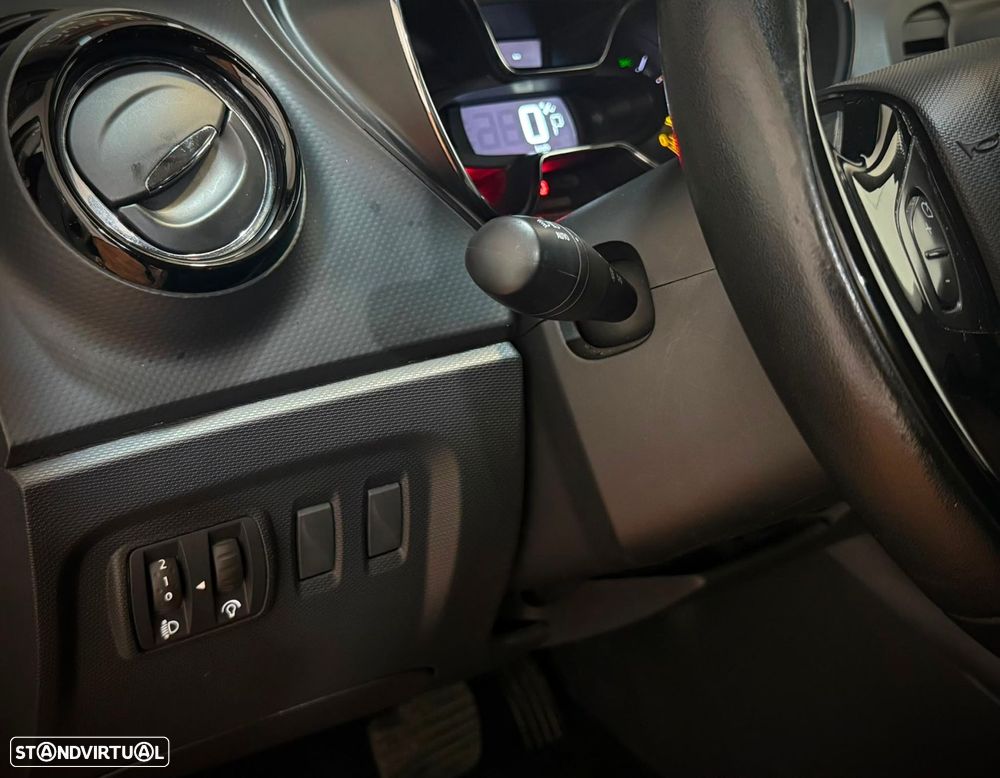 Renault Captur 1.5 dCi Sport EDC - 20
