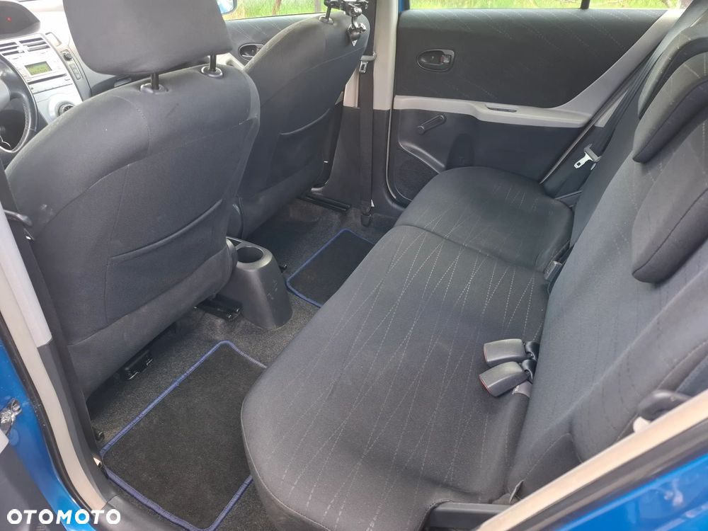 Toyota Yaris 1.3 VVT-i Travel - 28