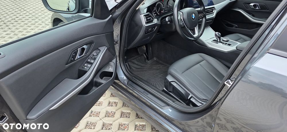 BMW Seria 3 320d Efficient Dynamics Edition Advantage - 13