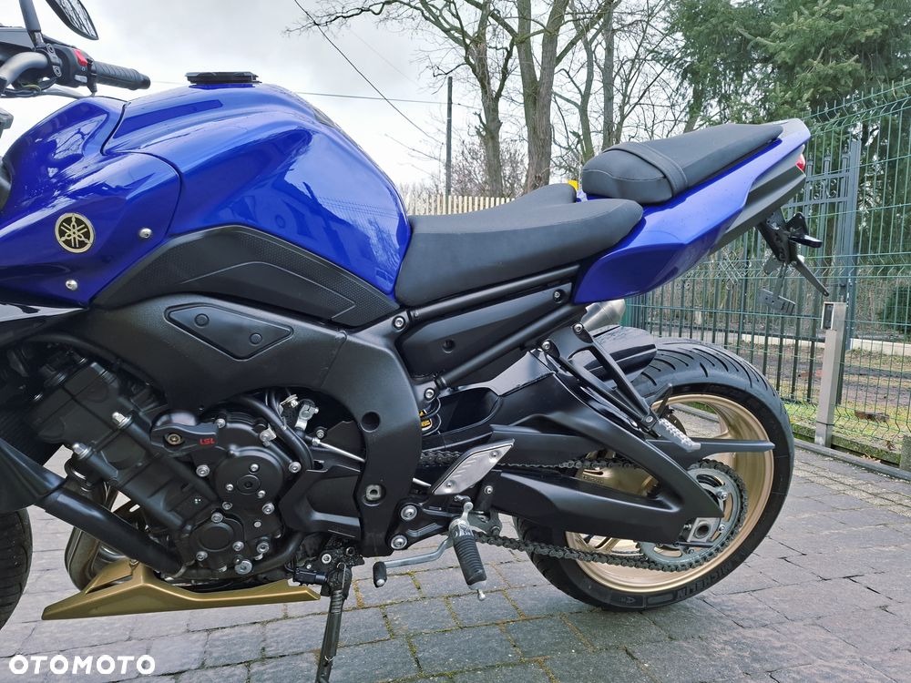 Yamaha FZ8 - 7