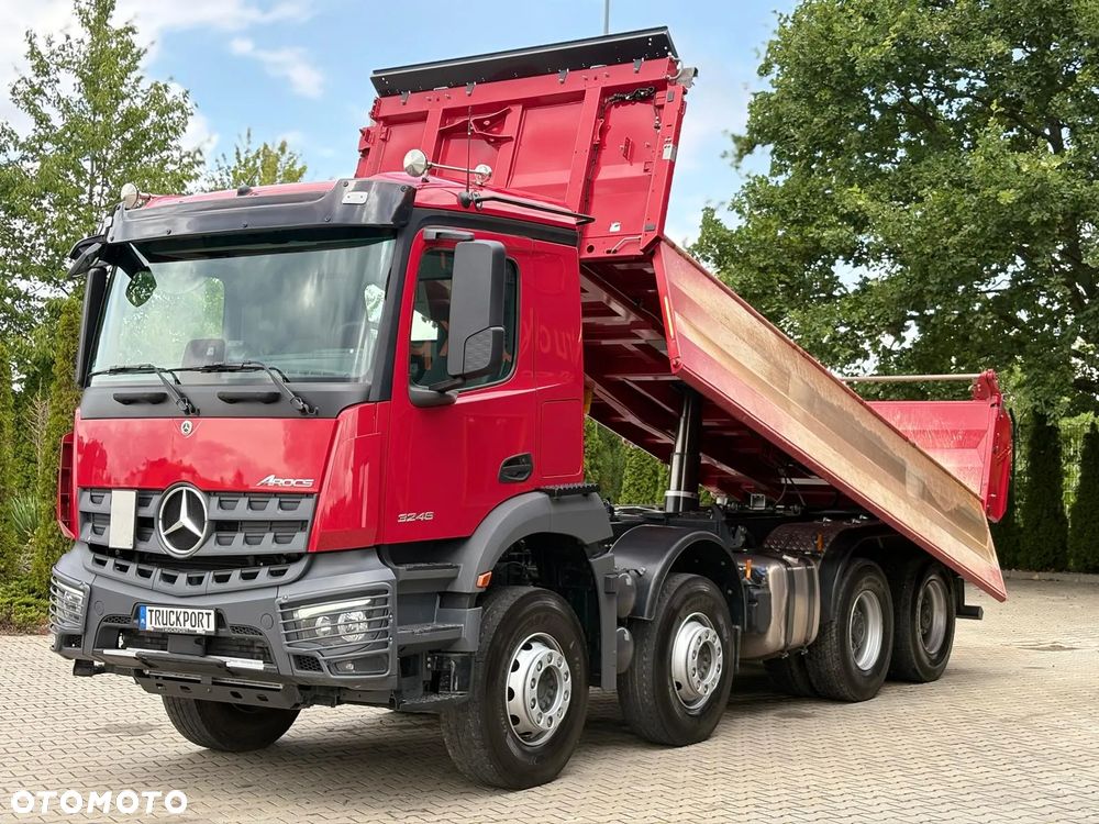 Mercedes-Benz AROCS 3246 8x4 EURO6 WYWROTKA TRÓJSTRONNA Z BORDMATIKIEM - 3