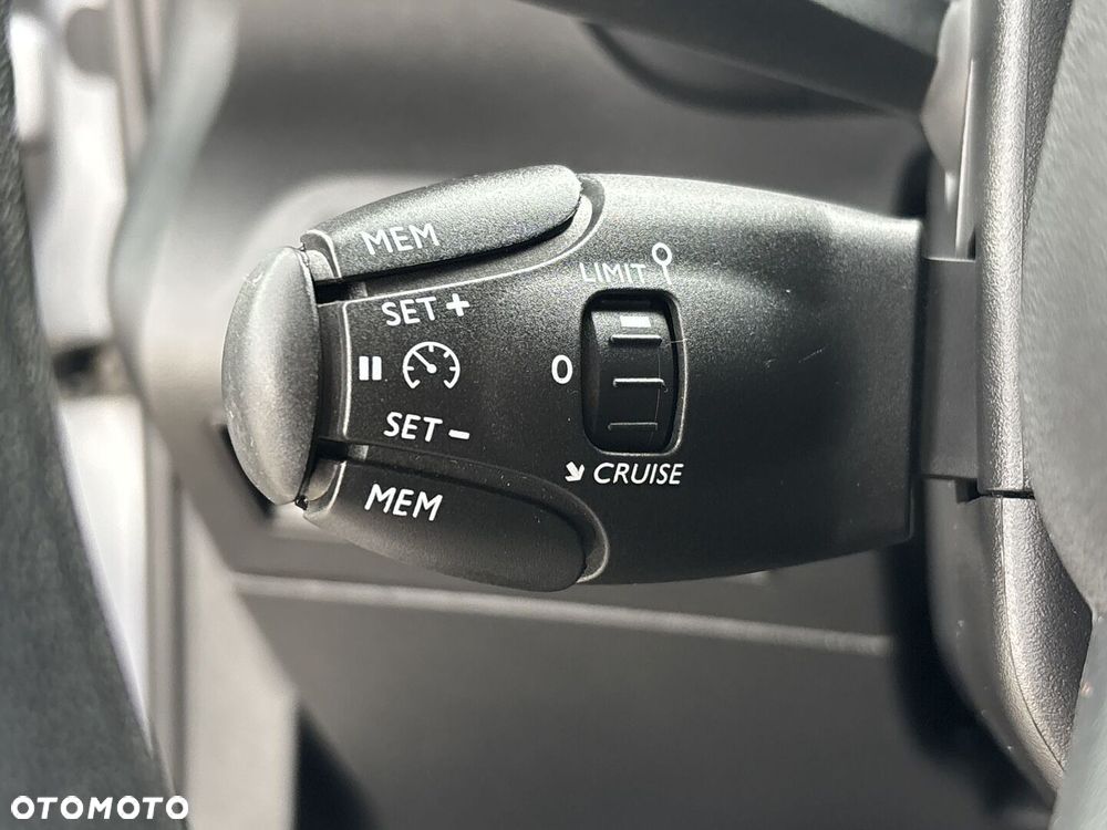 Toyota Proace City Verso 1.5 D-4D Business - 24