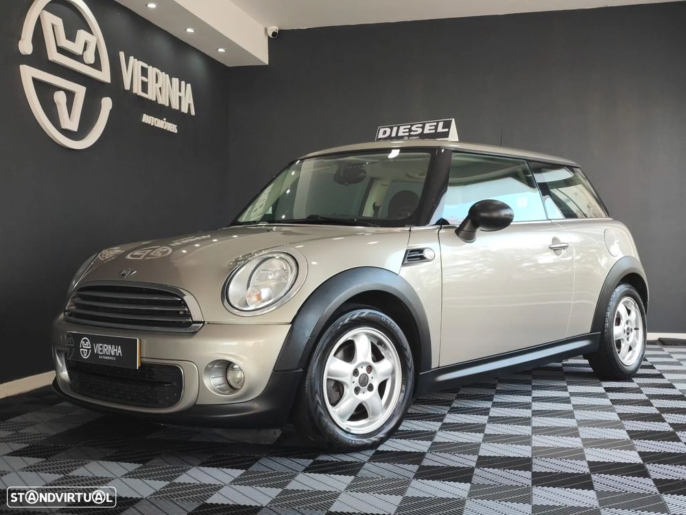 MINI 3 Portas One D - 1