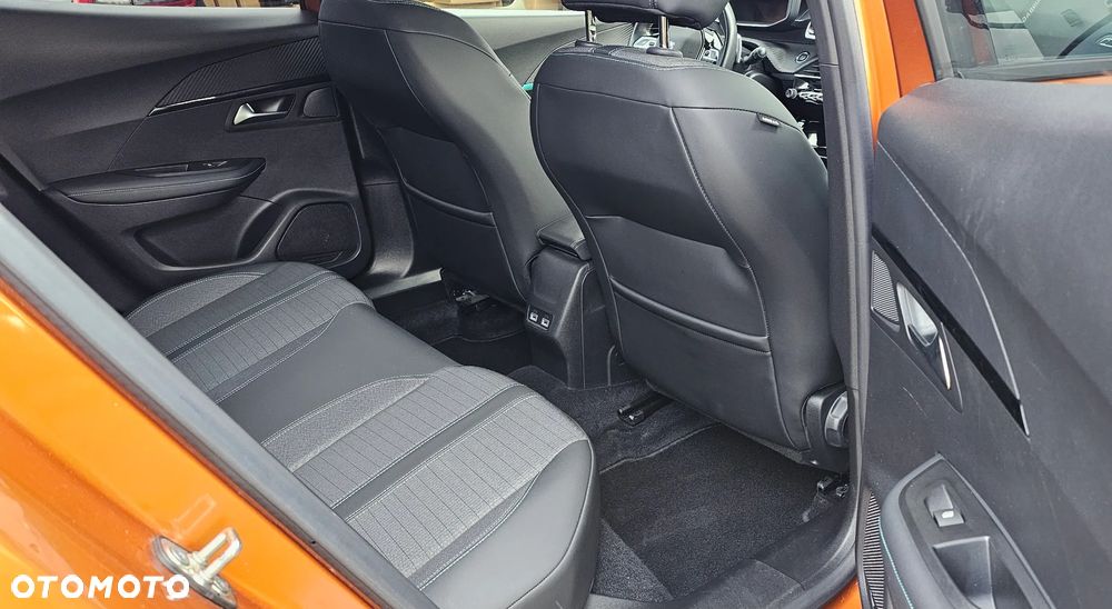 Peugeot 2008 PureTech 130 EAT8 Allure Pack - 16
