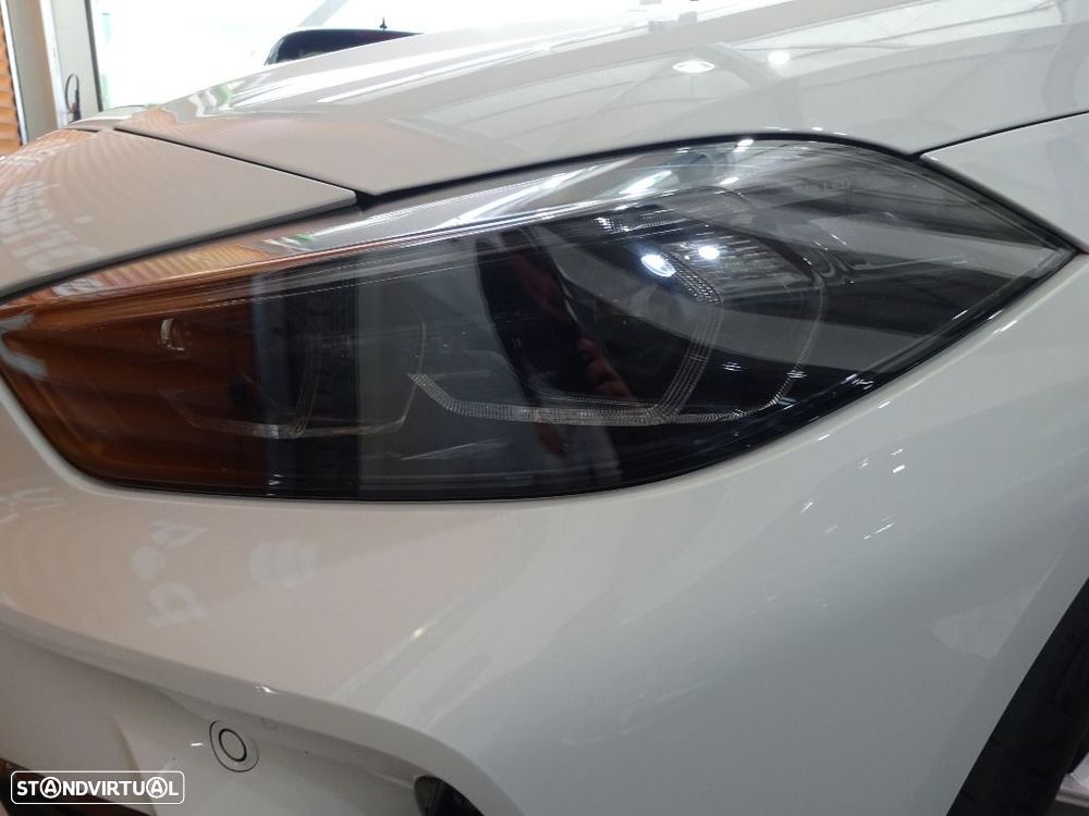 BMW 116 d Pack Desportivo M Auto - 36