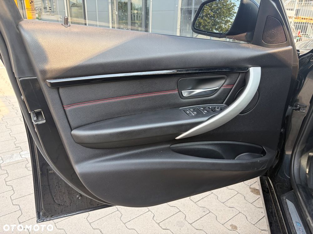 BMW Seria 3 330e iPerformance Sport Line - 10