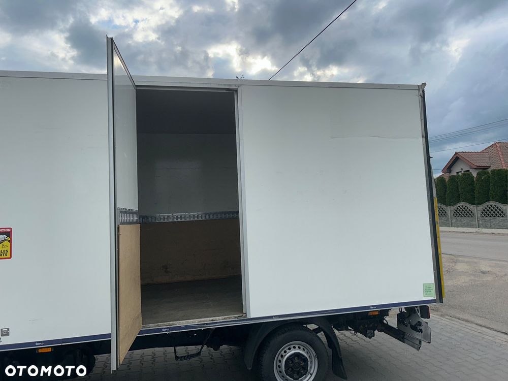 Iveco Daily - 12