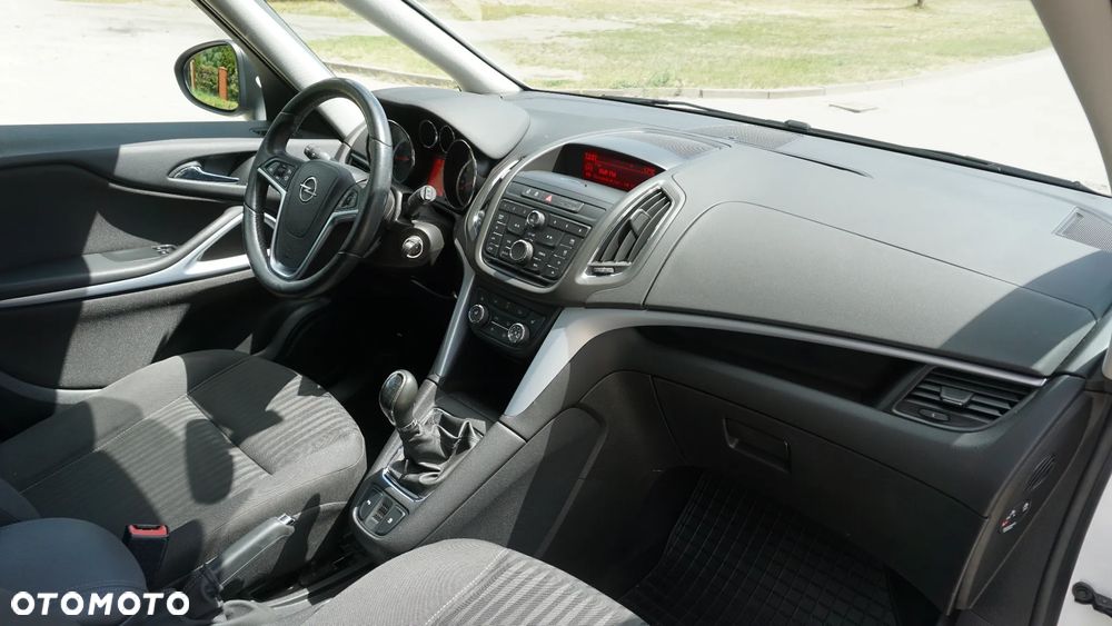 Opel Zafira Tourer 1.4 Turbo Edition - 20