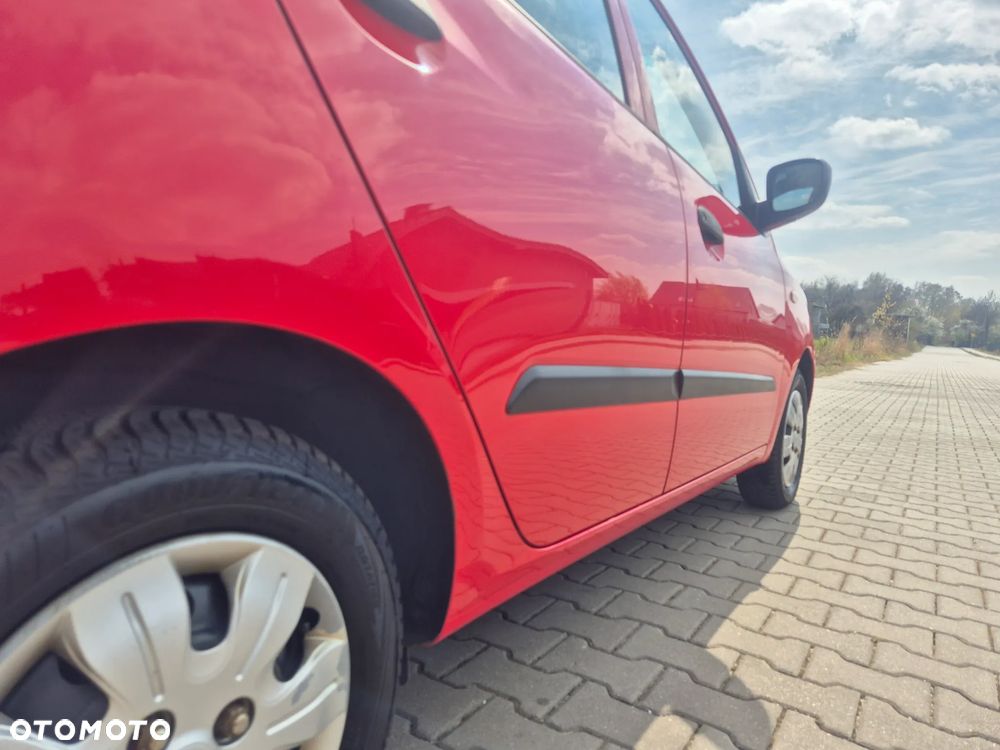 Hyundai i10 1.1 Classic + - 16