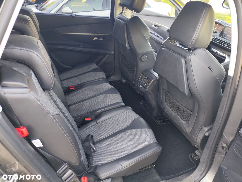 Peugeot 5008 1.6 BlueHDI Allure S&S EAT6 - 29