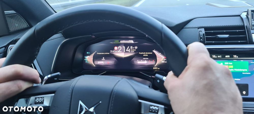 Jaguar E-Pace D165 R-Dynamic - 23