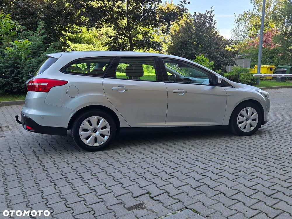 Ford Focus Turnier 1.5 TDCi ECOnetic 88g Start-Stopp-Sy Business - 31