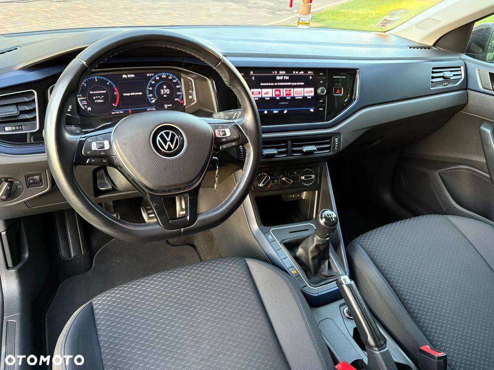 Volkswagen Polo - 25