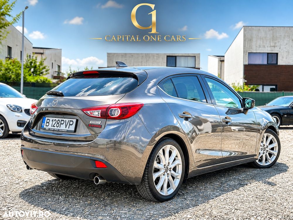 Mazda 3 - 3