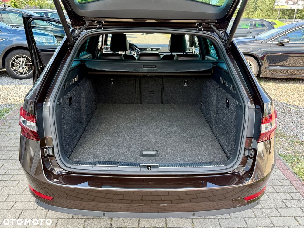 Skoda Superb Combi 2.0 TDI DSG L&K - 37